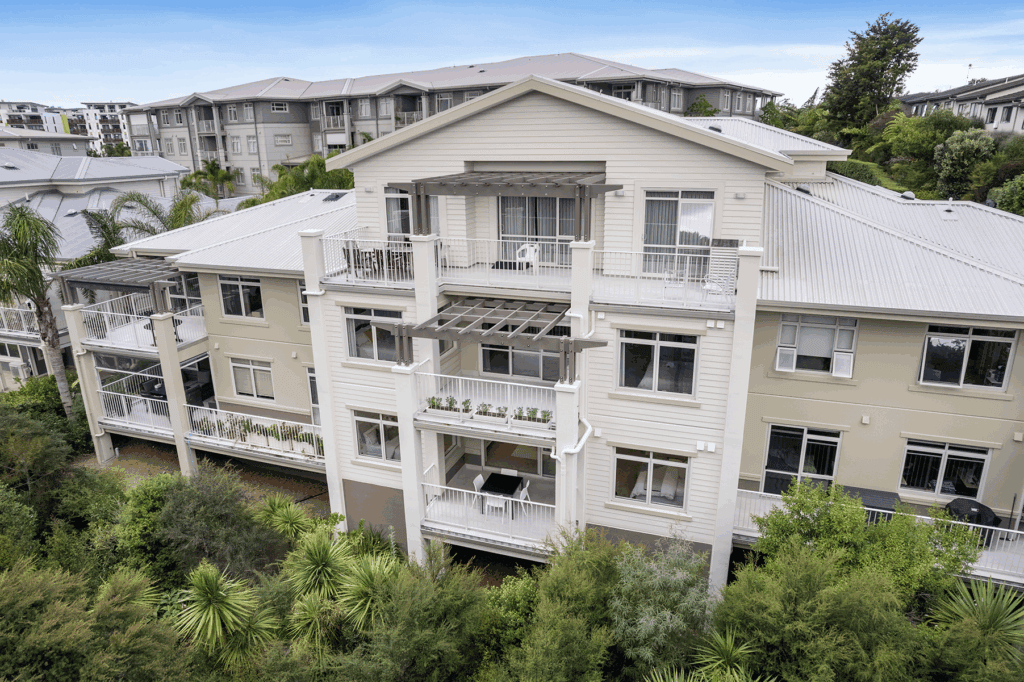 Modern retirement townhouses in Albany Auckland at Settlers Village, offering spacious living, comfort, and community lifestyle.